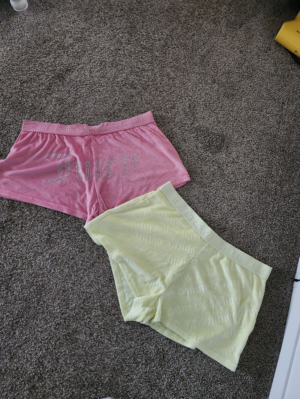 2 Juicy Couture Pink & Pale Yellow Velour Shorts Sz L